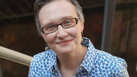 Head shot of Beth Truesdale