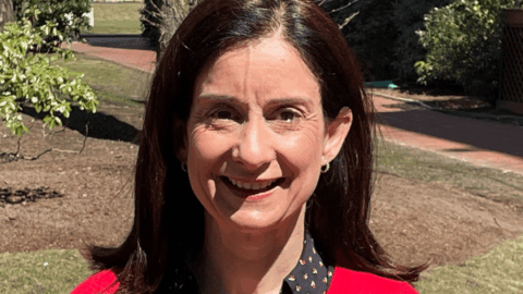 Head shot of Delia Furtado