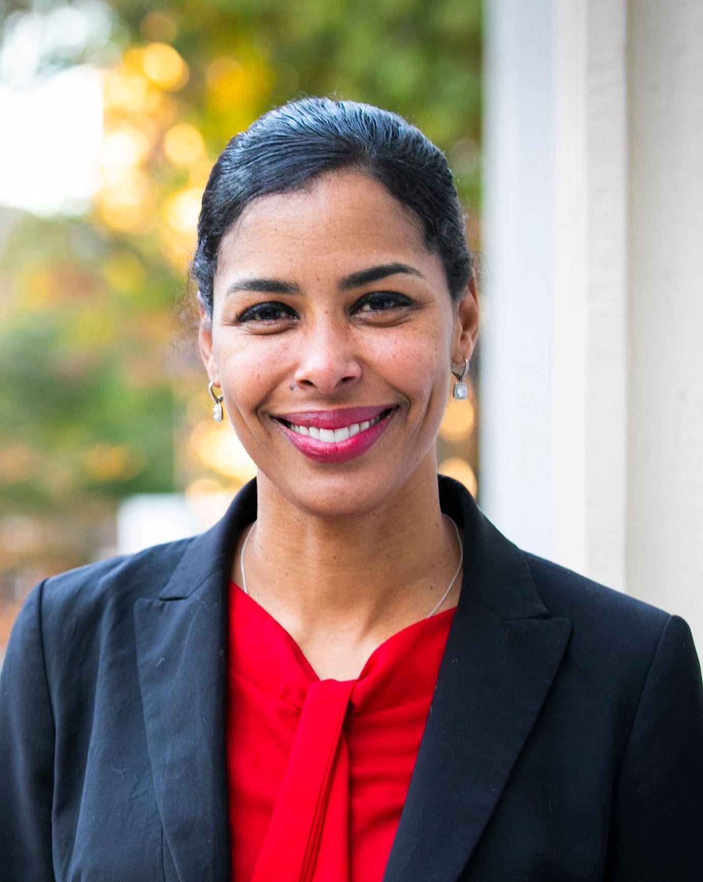 Head shot of Sara Bleich