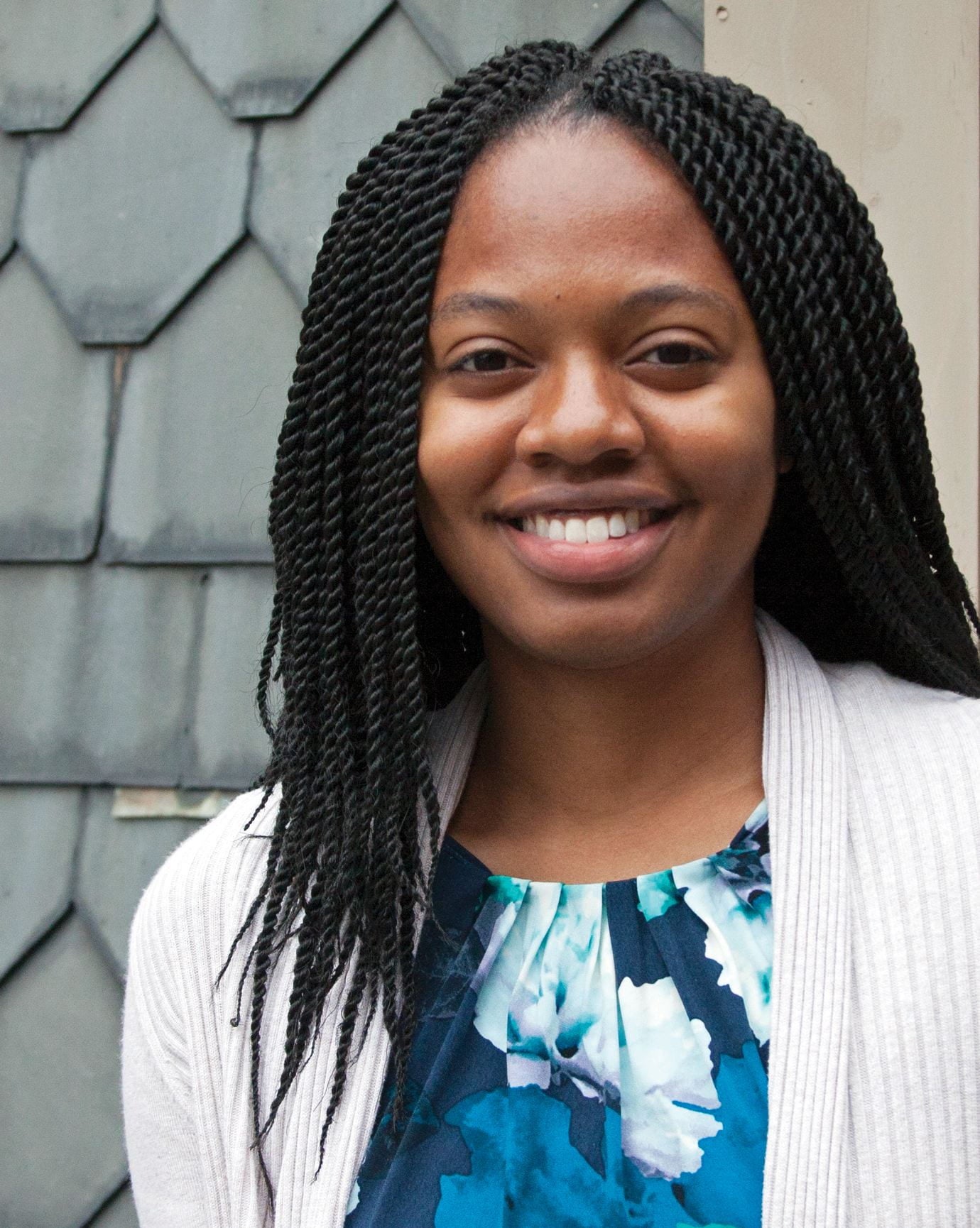 Head shot of Angela Dixon