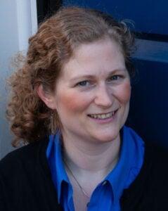 Head shot of Elyse Jennings