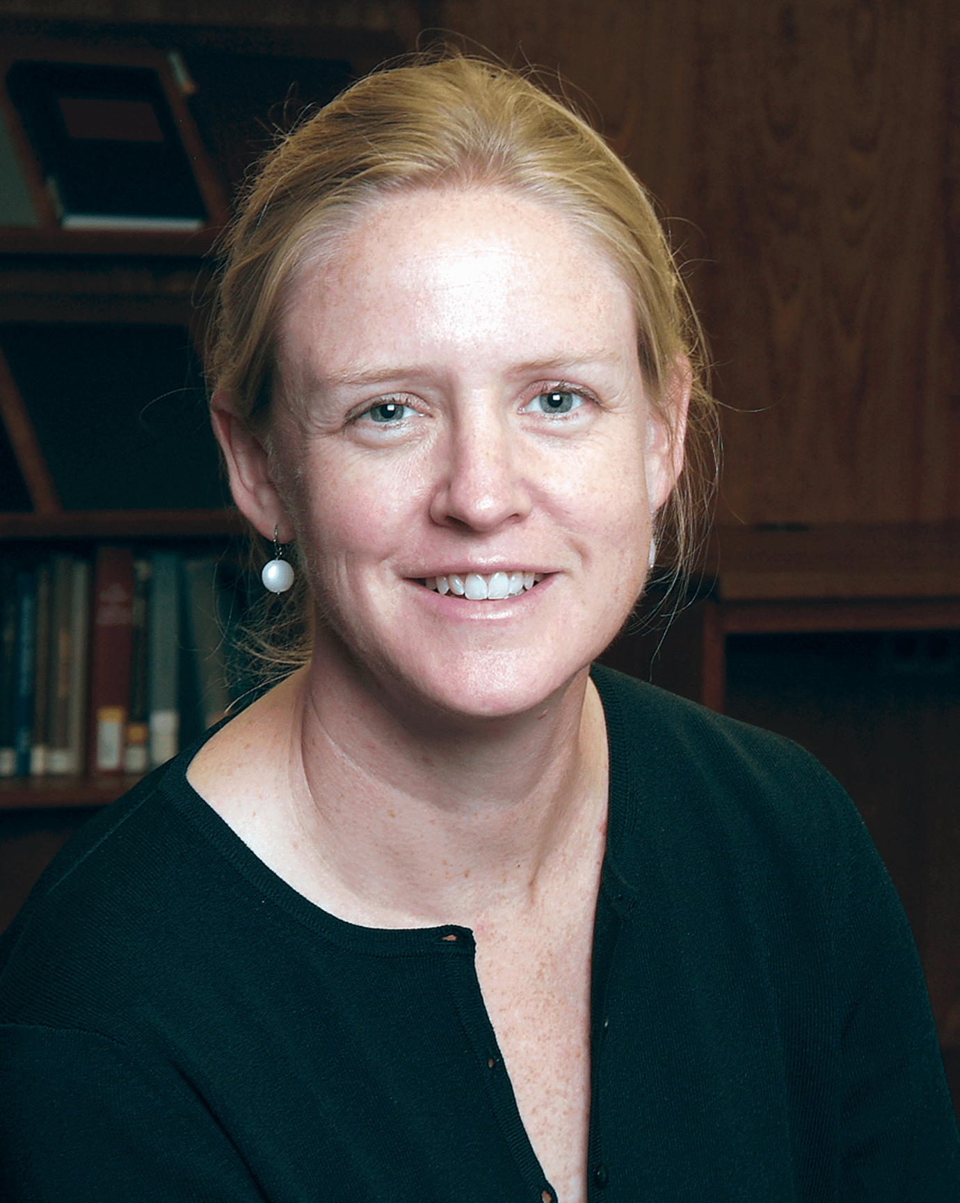 Head shot of Stephanie Jones