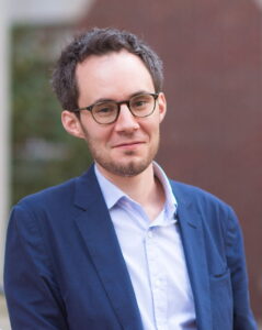 Head shot of Joscha