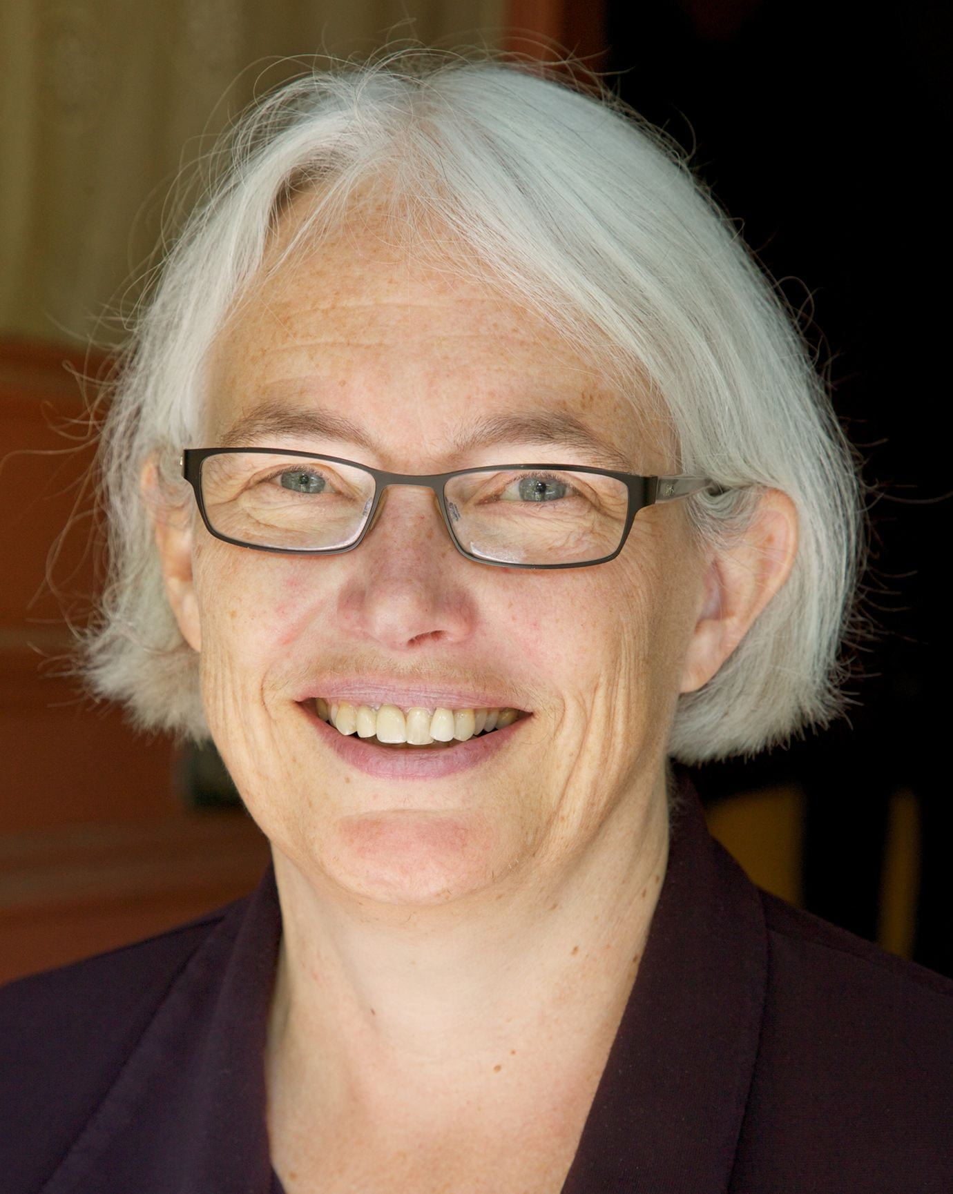 Head shot of Mary Waters