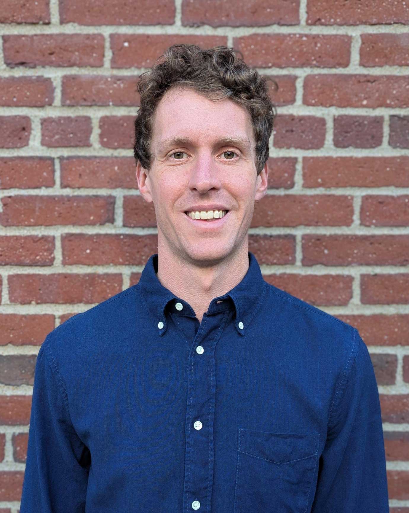 Head shot of Tom Lindman