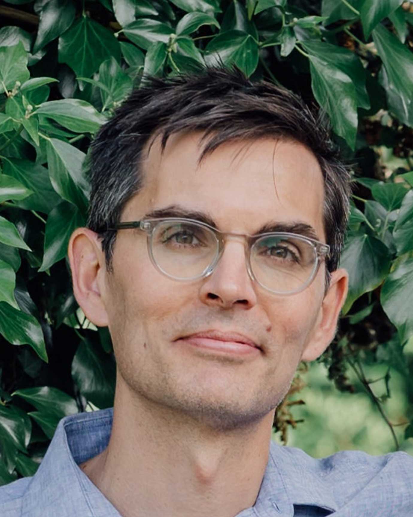 Head shot of Christopher Mullen